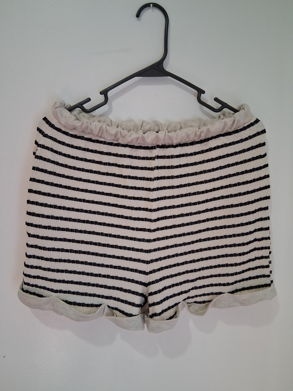 HEIMISH USA Black & White Striped Ruffle-Waist High-Rise Shorts- LG